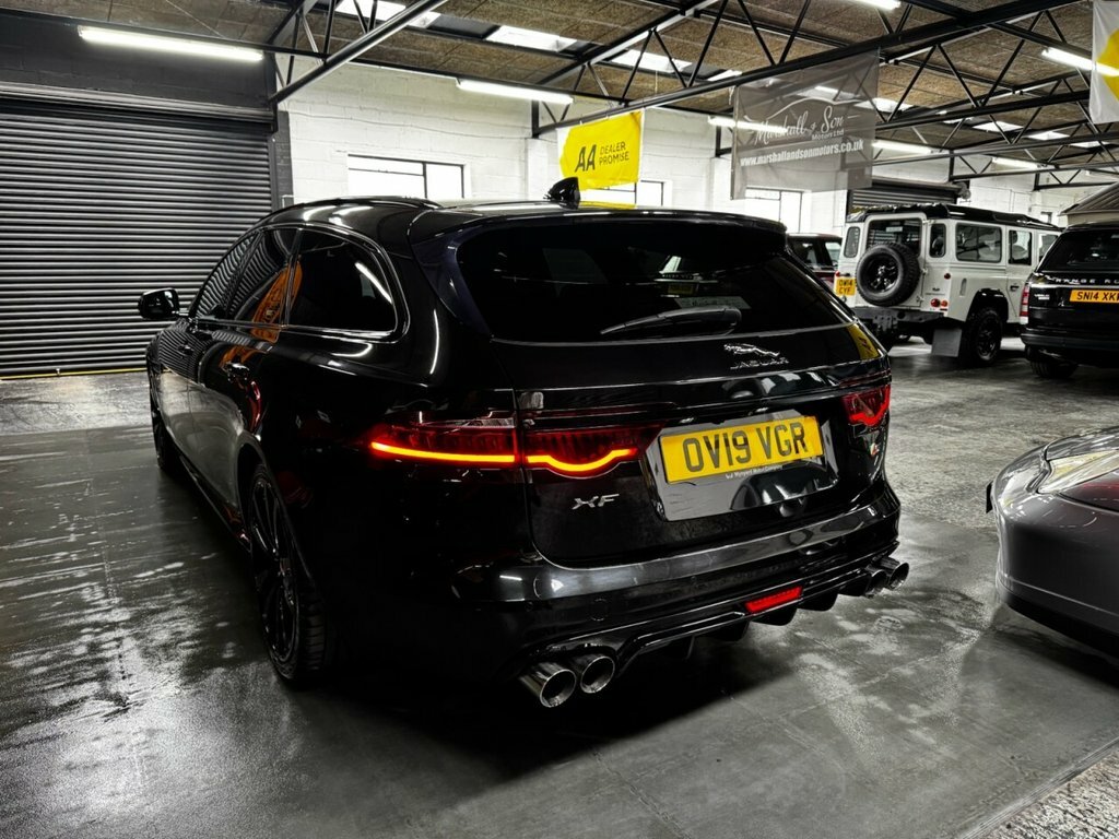 Jaguar XF 3L S Black #6