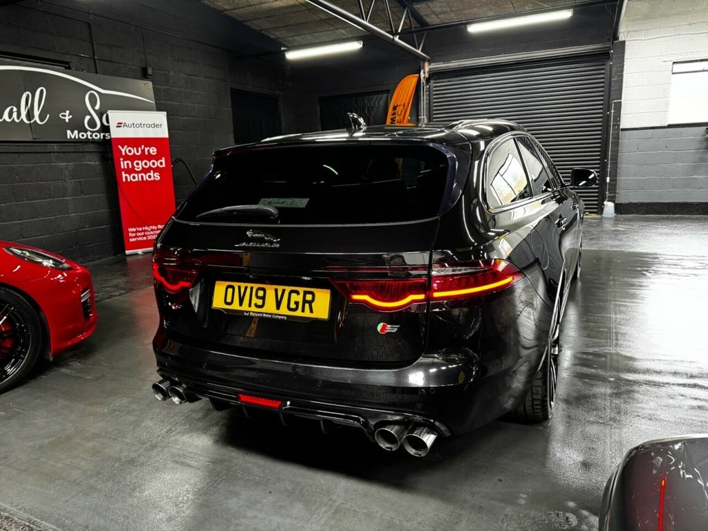 Jaguar XF 3L S Black #4