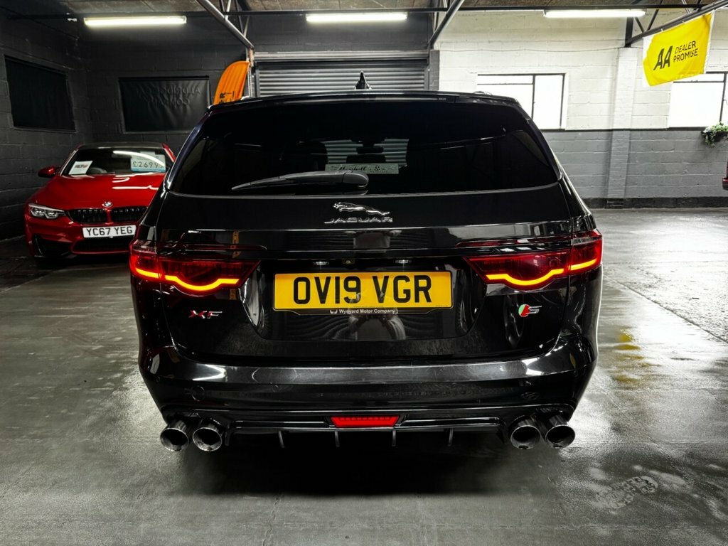 Jaguar XF 3L S Black #5