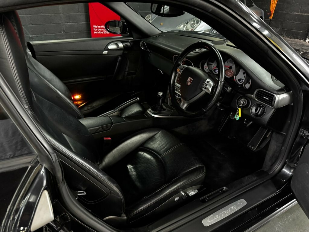 Porsche 911 2008 3.6 Carrera 2 Tiptronic S 325 Bhp Silver #10