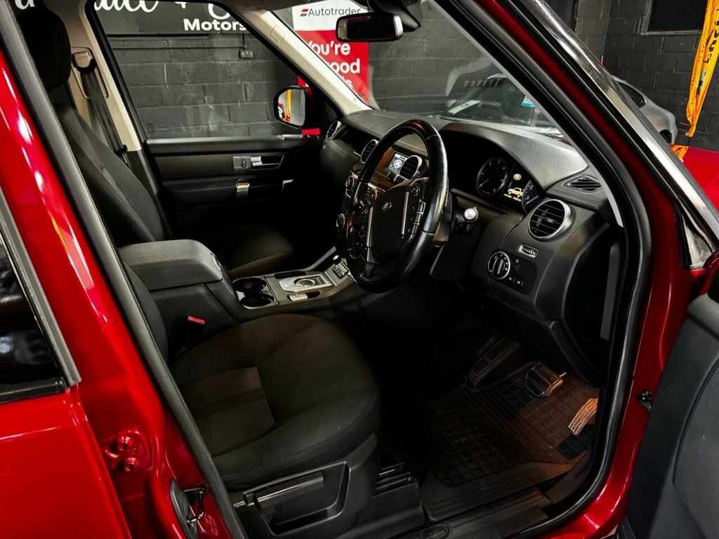 Land Rover Discovery 4 3L Hse Black #8