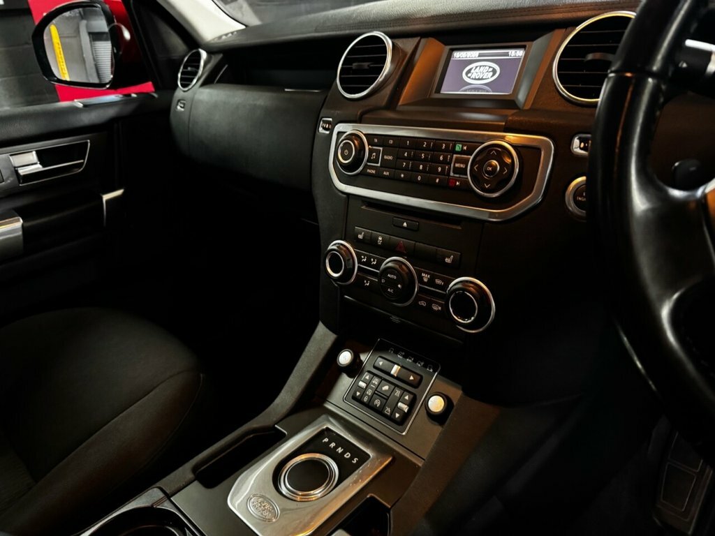 Land Rover Discovery 4 3L Hse Black #11