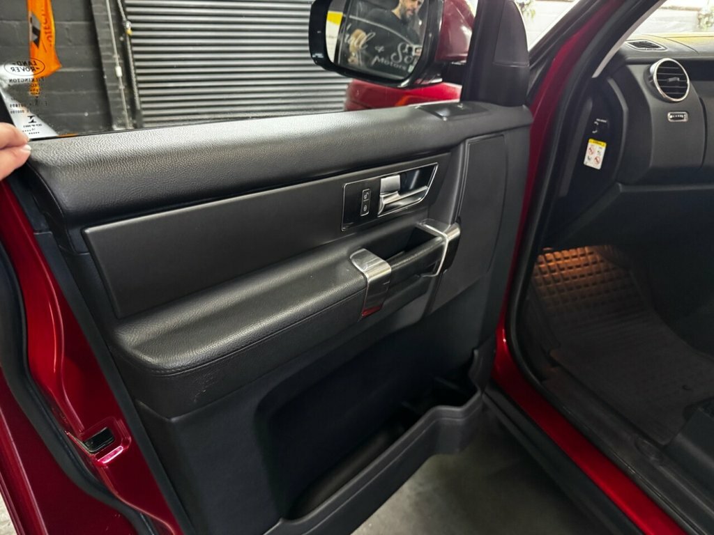 Land Rover Discovery 4 3L Hse Black #21