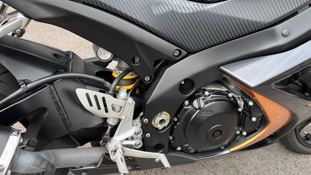 Suzuki Petrol Black #14