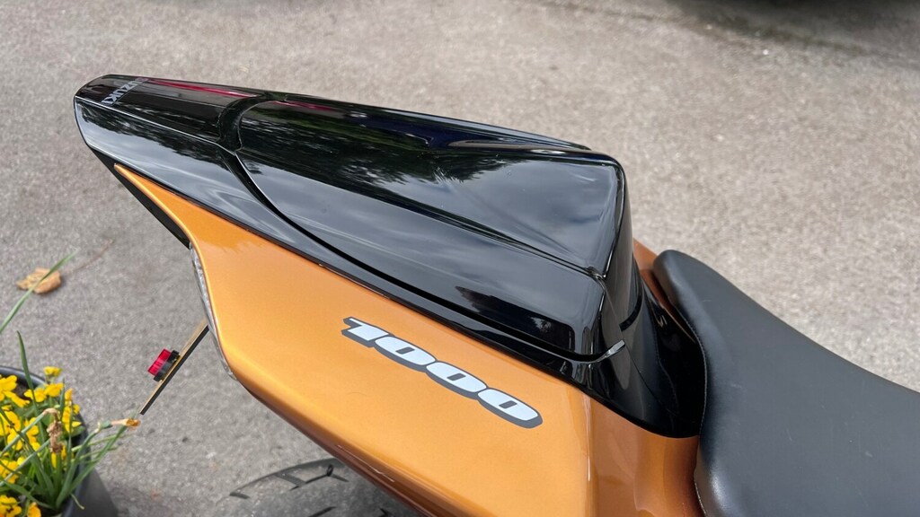 Suzuki  Petrol Black #24