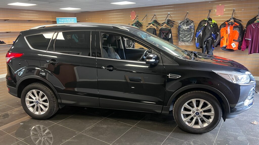 Ford Kuga 2.0 Tdci 150 Titanium 2Wd Black