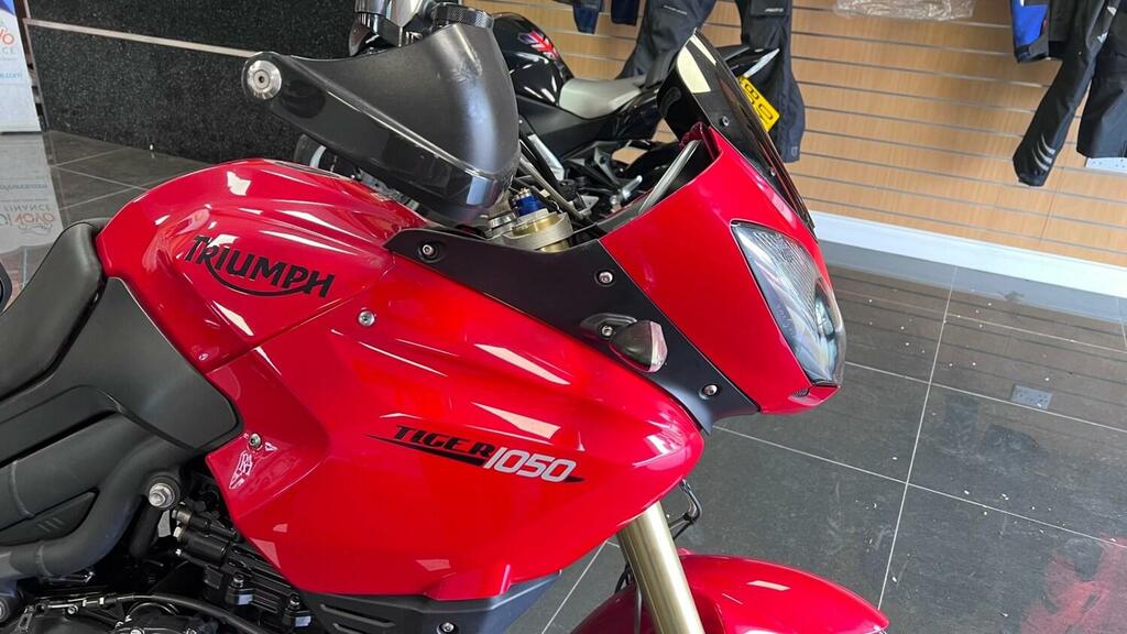 Triumph Tiger 05My YY12KVH Red #3