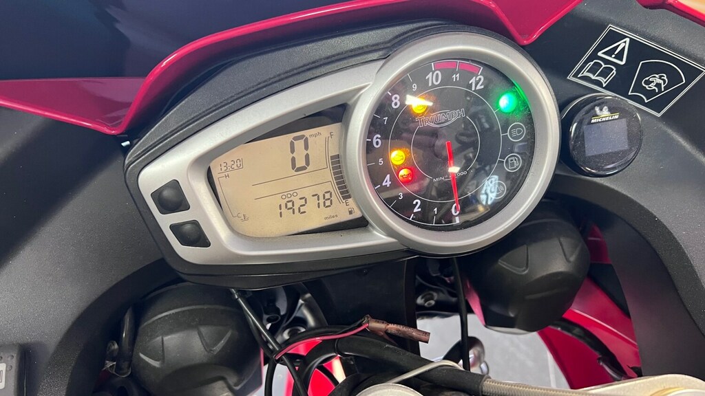 Triumph  675 R Naked 106 Ps Black #27