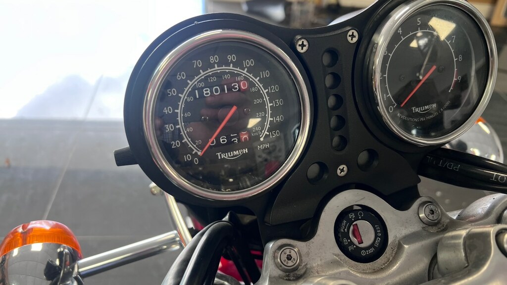 Triumph 1200 T312 Silver #25