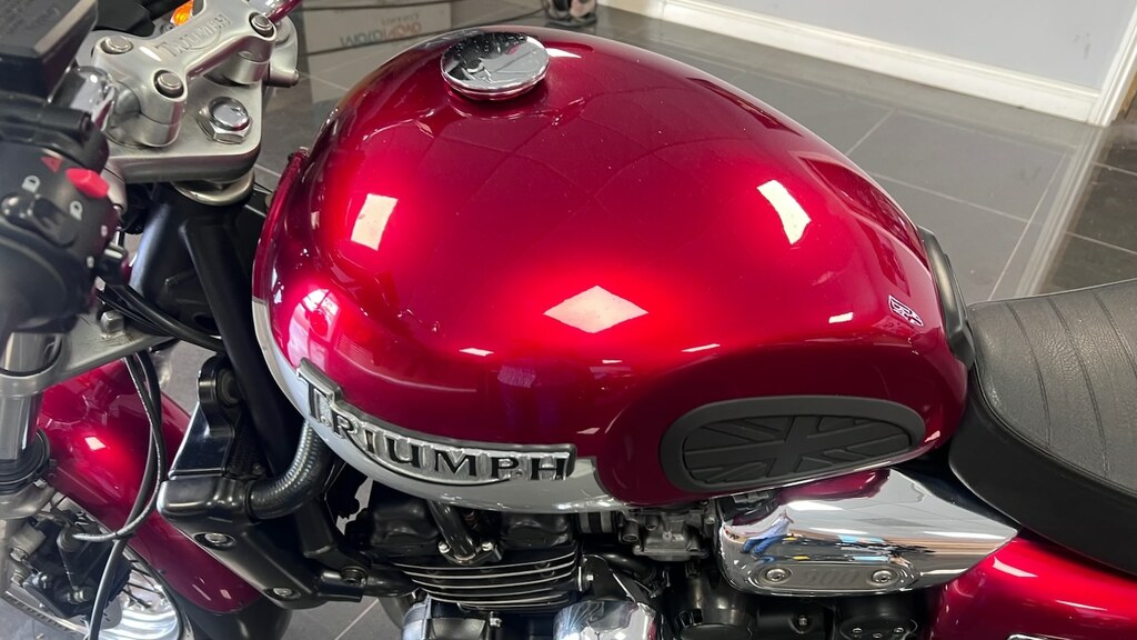 Triumph 1200 T312 Silver #23