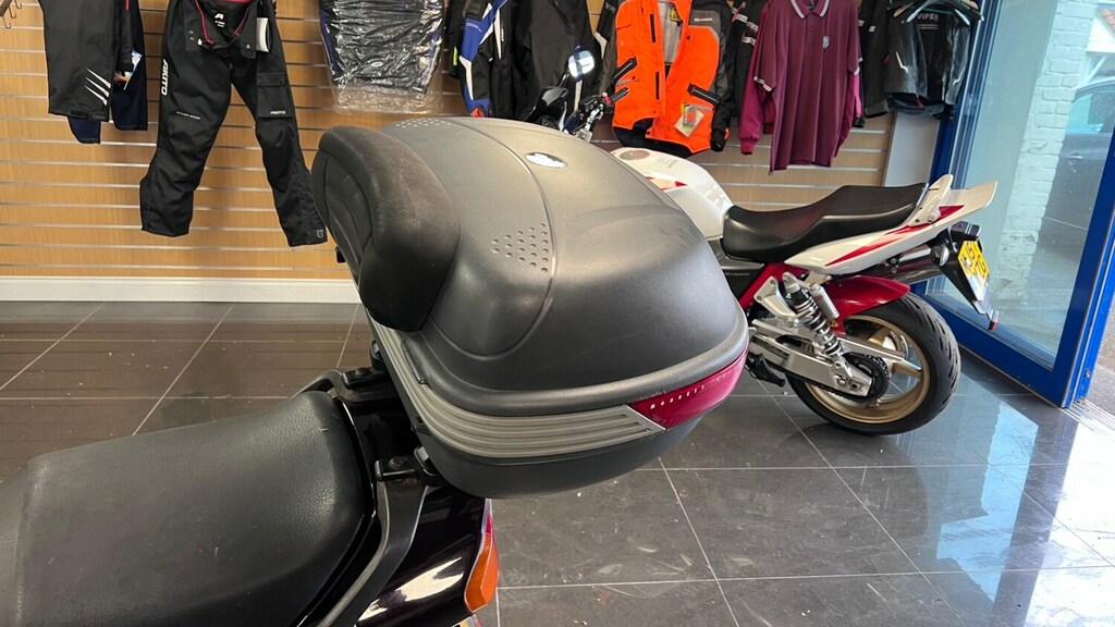 Honda  Cg125 Brk Only 12000 Miles Red #18