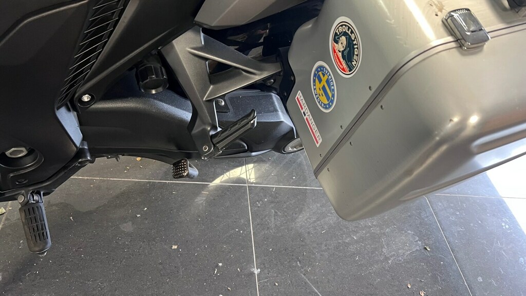 Honda Cb 125 R Black #25