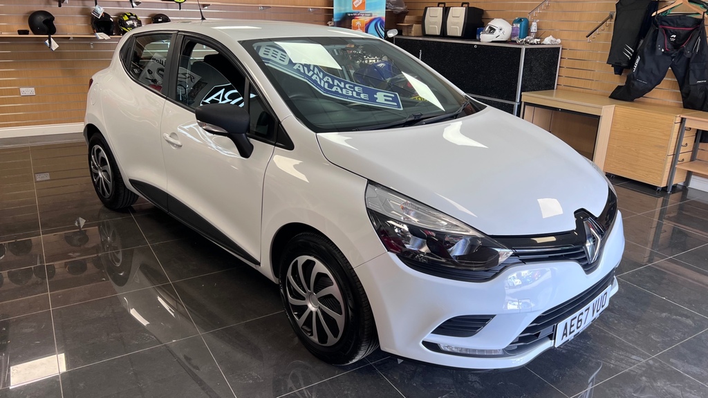 Renault Clio 1.2 16V Expression White
