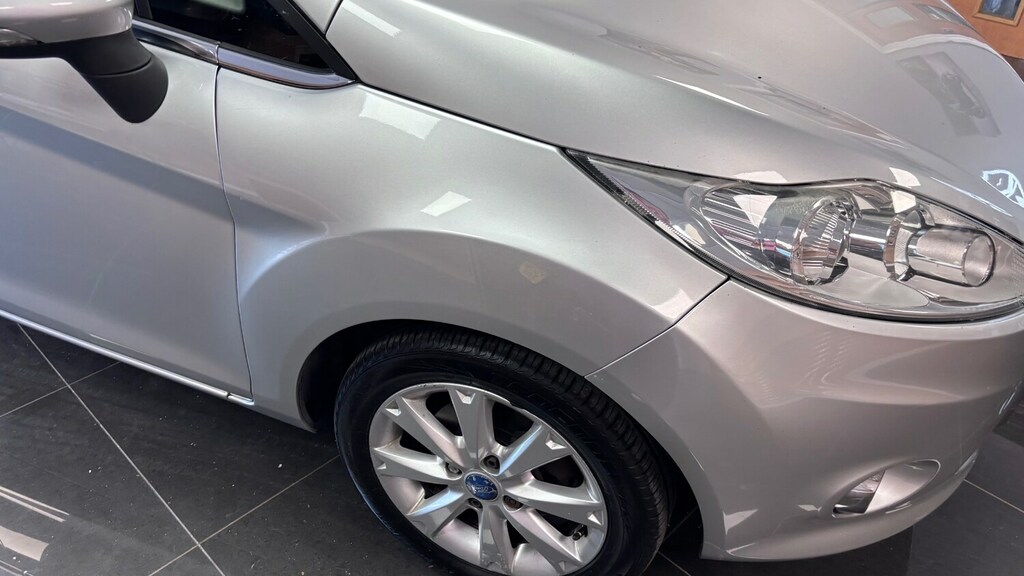 Ford Fiesta 1.4 Zetec 16V Red #40