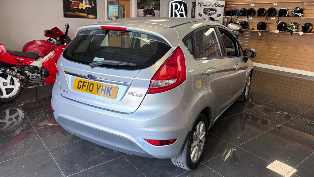 Ford Fiesta 1.4 Zetec 16V Red #5