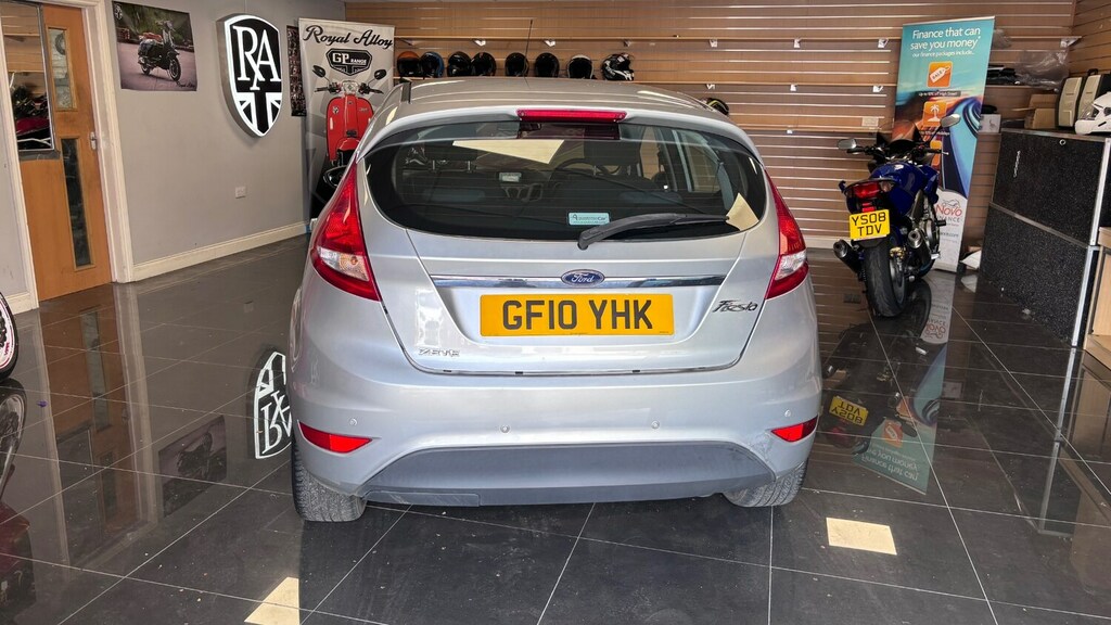 Ford Fiesta 1.4 Zetec 16V Red #7