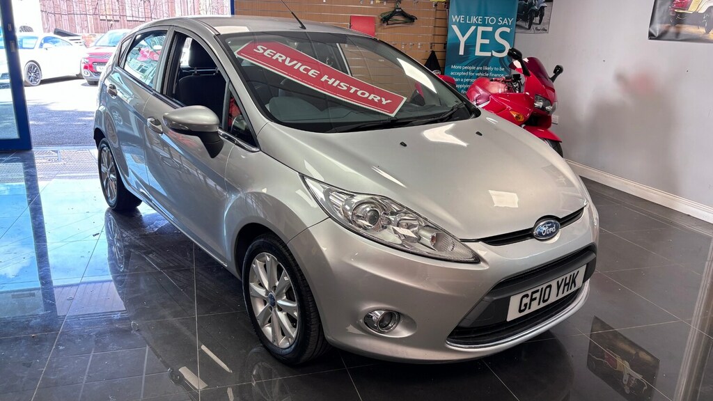 Ford Fiesta 1.4 Zetec 16V Red #1