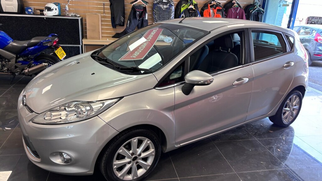 Ford Fiesta 1.4 Zetec 16V Red #11