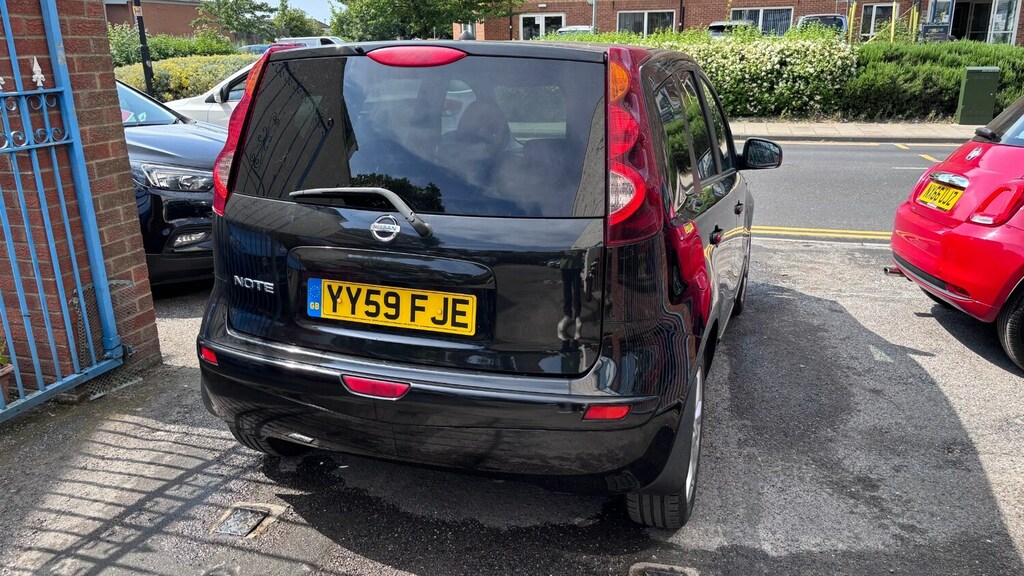 Nissan Note 1.6 N-tec Black #6