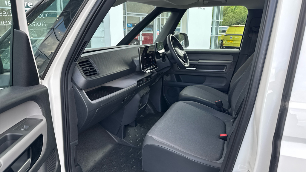 Volkswagen ID.Buzz Id. Buzz 210Kw Commerce 79Kwh DE75XXT White #2