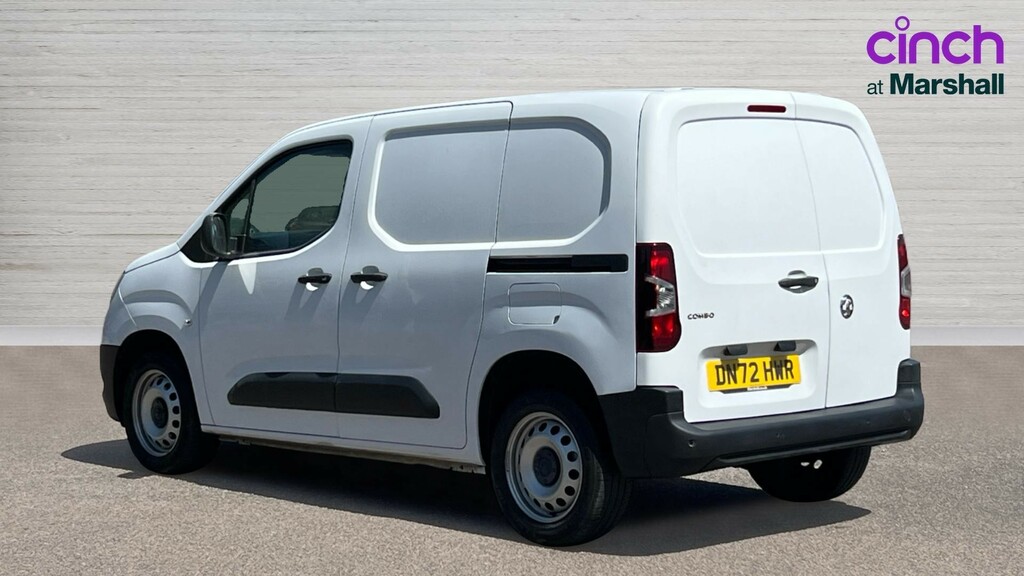 Vauxhall Combo Combo Cargo 2300 1.5 Turbo D 130Ps H1 Dynamic Van White #5