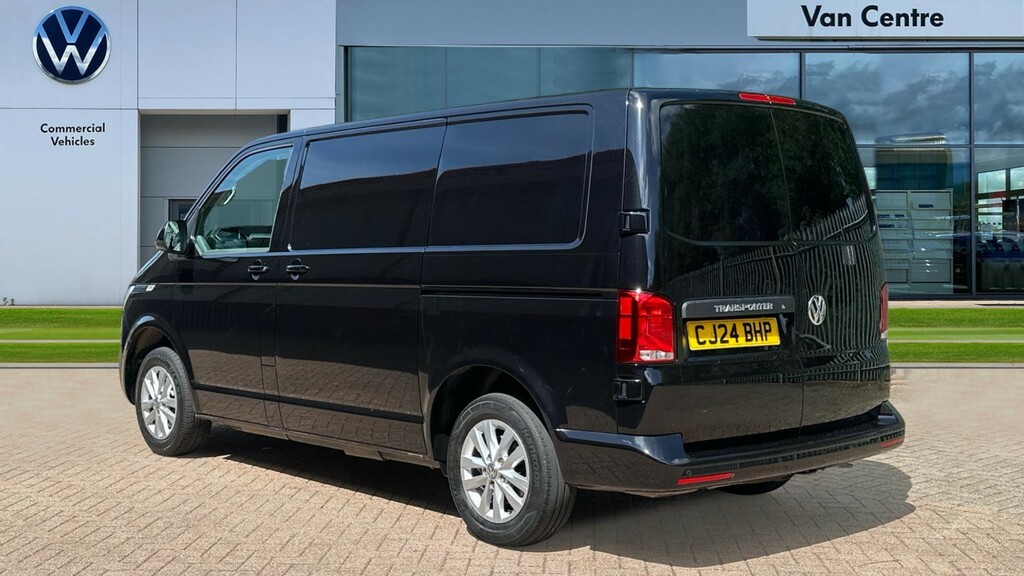 Volkswagen Transporter Transporter 2.0 Tdi 110 Highline Van CJ24BHP Black #3