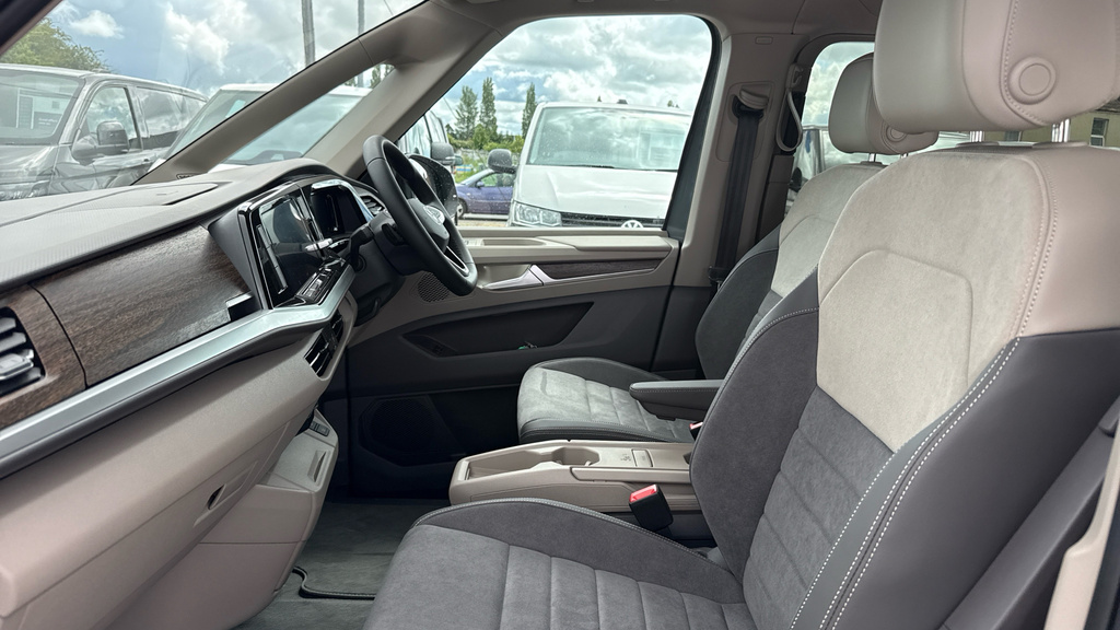 Volkswagen Multivan Multivan Style Long 245 Ps 1.5 Ehybrid 6-Speed Dsg Grey #2