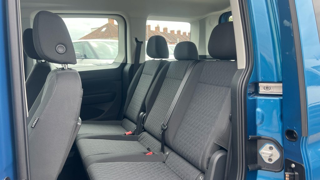 Volkswagen Caddy Life 1.5 Tsi Life 116 Dsg Assistance Pack Blue #23