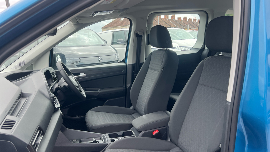Volkswagen Caddy Life 1.5 Tsi Life 116 Dsg Assistance Pack Blue #25