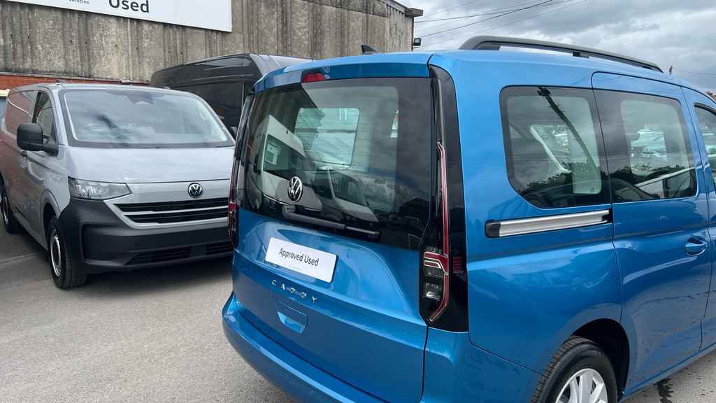 Volkswagen Caddy Life 1.5 Tsi Life 116 Dsg Assistance Pack Blue #21