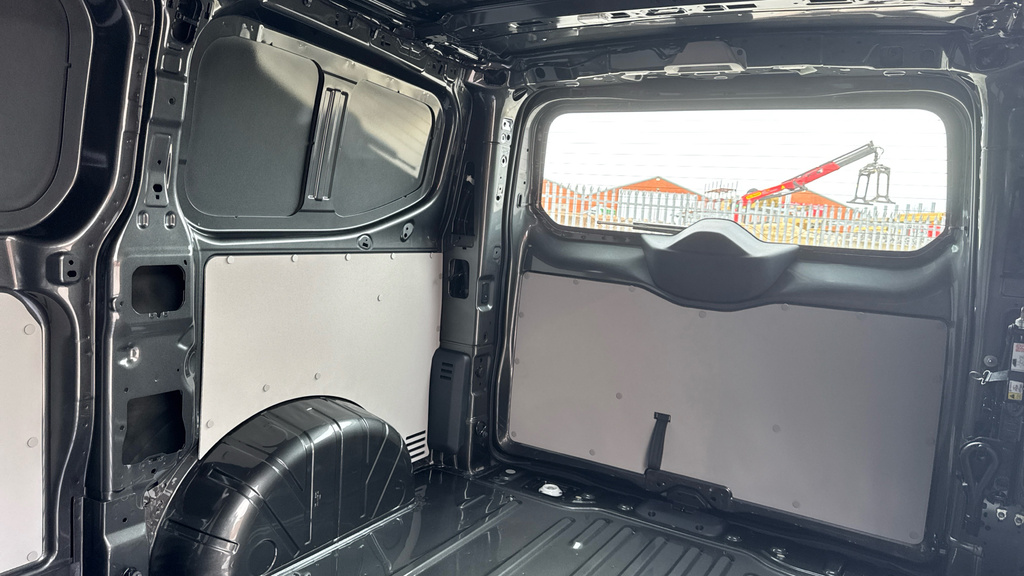 Volkswagen Transporter 2.0 Tdi 170 Commerce Pro Van #9