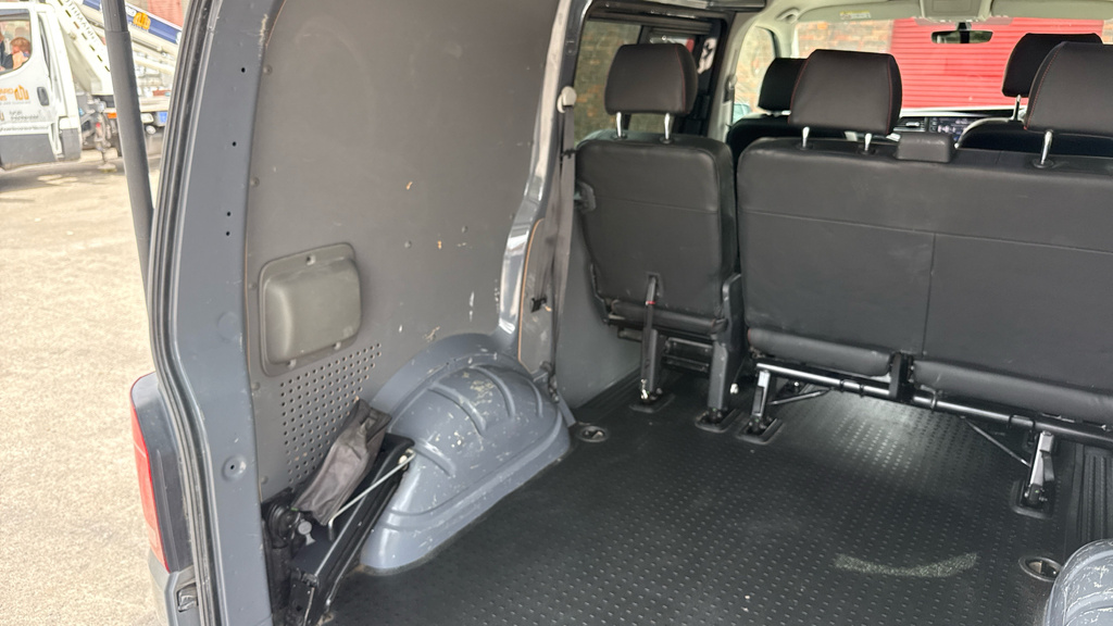 Volkswagen Transporter Sportline 2.0 Bitdi T32 Sportline Black Edition Crew Van Dsg  #29