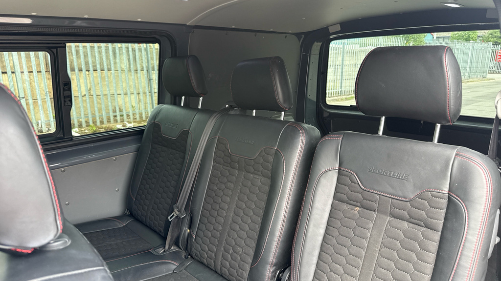 Volkswagen Transporter Sportline 2.0 Bitdi T32 Sportline Black Edition Crew Van Dsg  #9