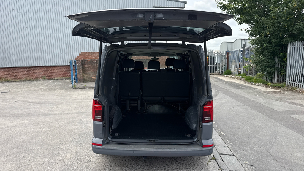 Volkswagen Transporter Sportline 2.0 Bitdi T32 Sportline Black Edition Crew Van Dsg  #10