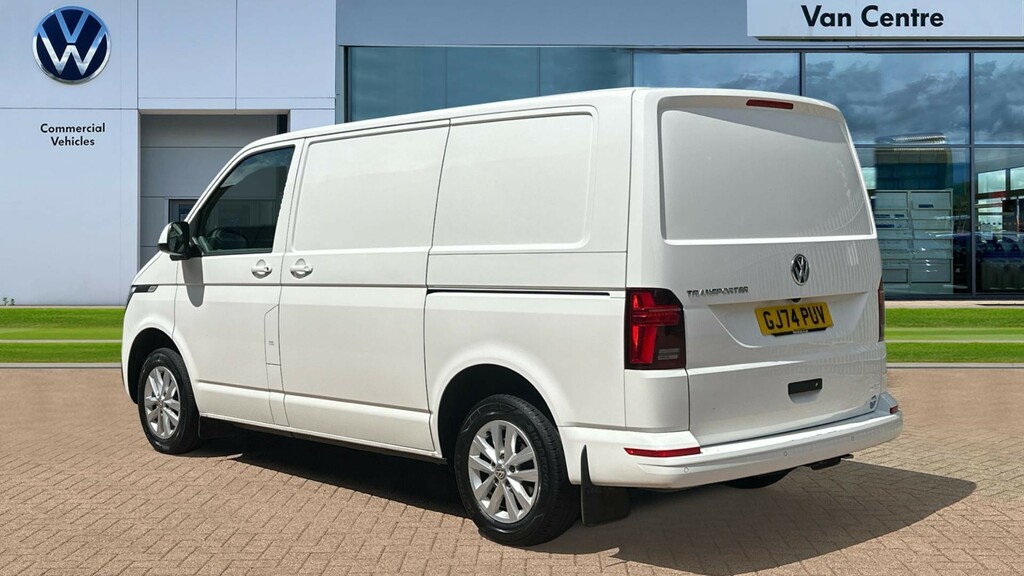 Volkswagen Transporter Transporter 2.0 Tdi 110 Highline Van GJ74PUV White #3