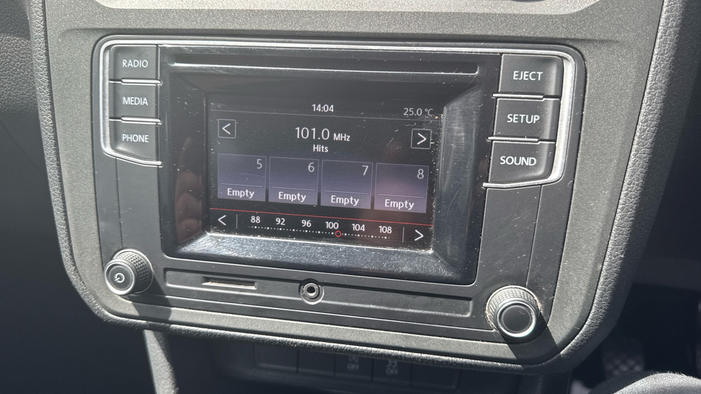 Volkswagen Caddy Maxi Life Tdi Bluemotion Tech Black #26