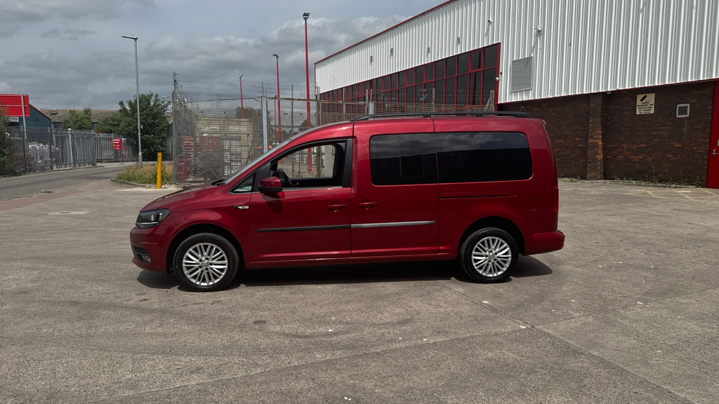 Volkswagen Caddy Maxi Life Tdi Bluemotion Tech Black #18