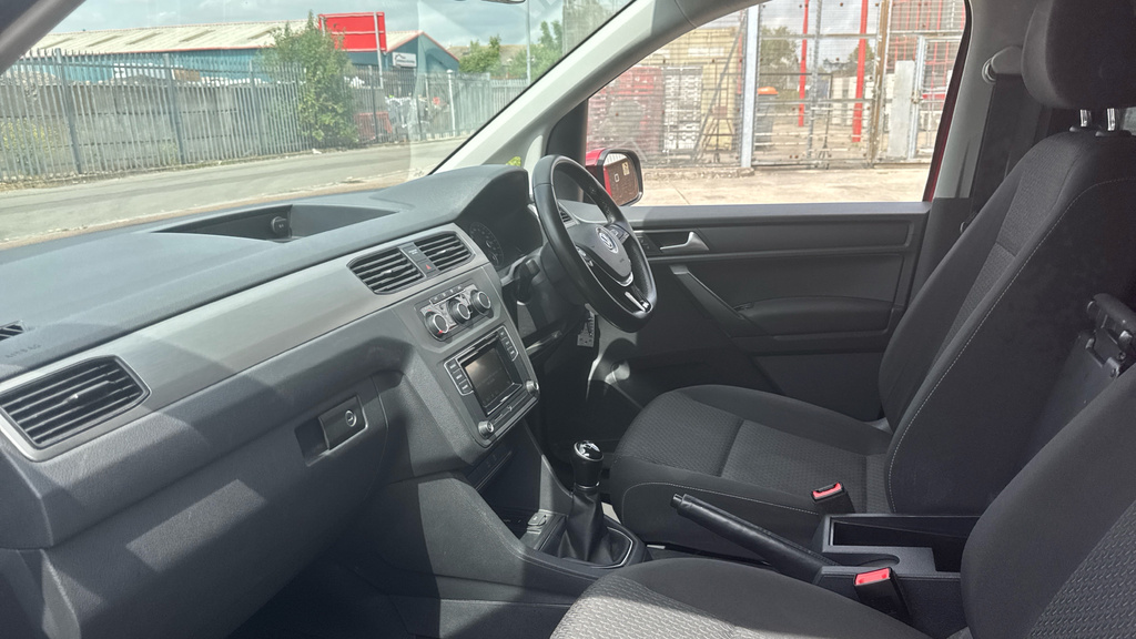 Volkswagen Caddy Maxi Life Caddy Maxi Life 2.0 Tdi Red #2
