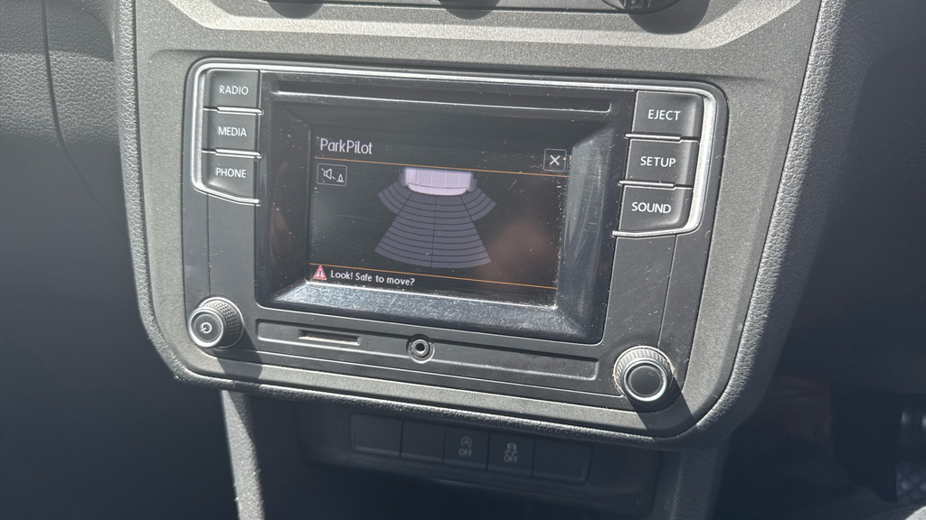 Volkswagen Caddy Maxi Life Tdi Bluemotion Tech Black #24