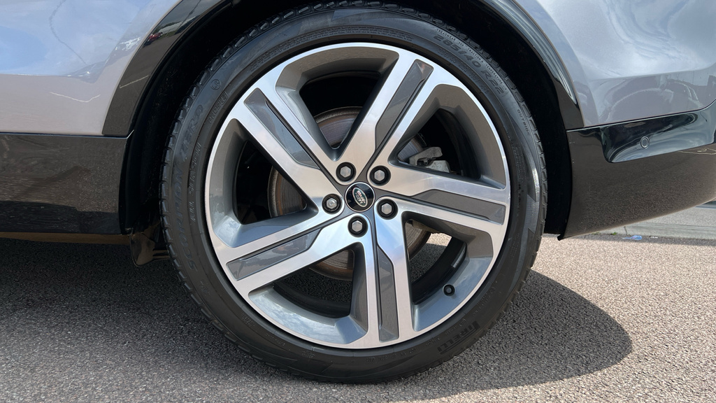 Land Rover Discovery 3.0 D300 Dynamic Se 2024 Grey #27