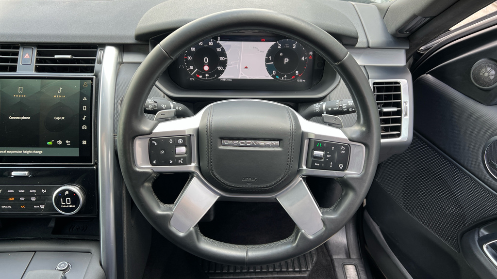 Land Rover Discovery 3.0 D300 Dynamic Se 2024 Grey #15