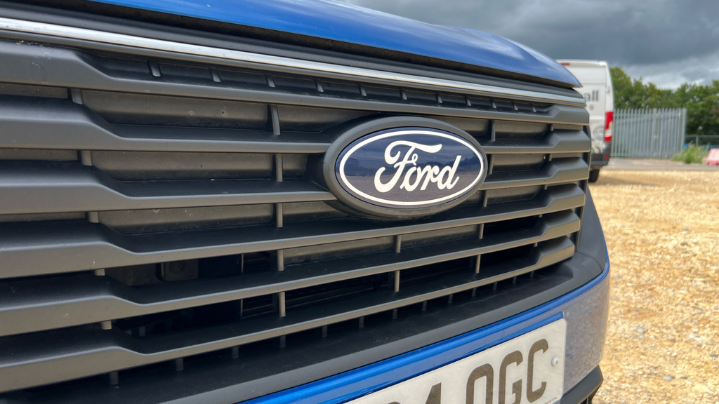 Ford Transit Courier 1.0 Active 125Ps Grey #37