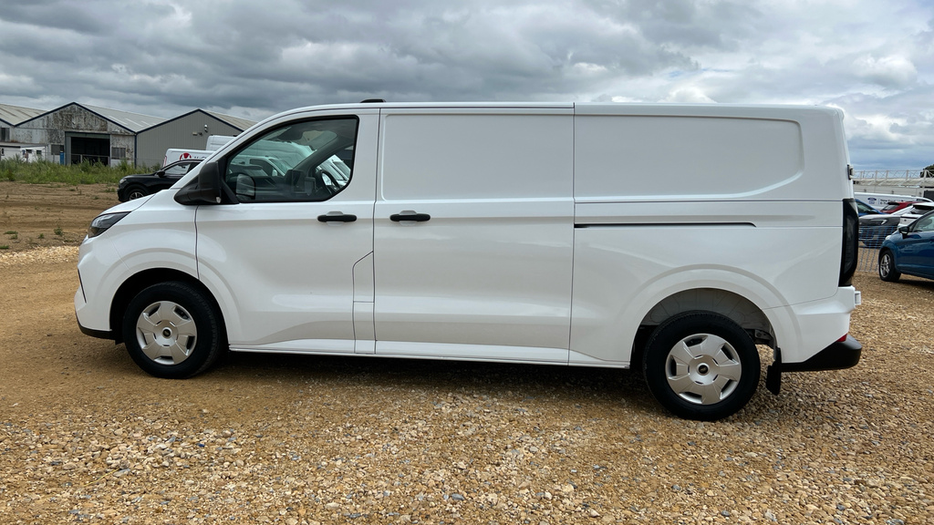 Ford Transit Custom 350 198Kw 68Kwh L3 H2 Leader Van Silver #8