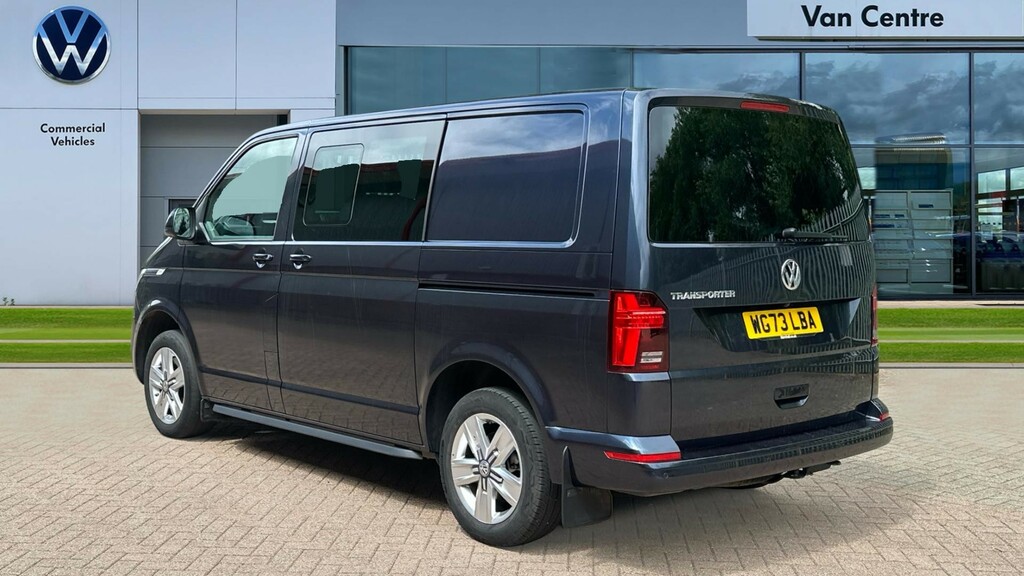 Volkswagen Transporter Transporter 2.0 Bitdi 204 Highline Kombi Van Dsg Blue #3