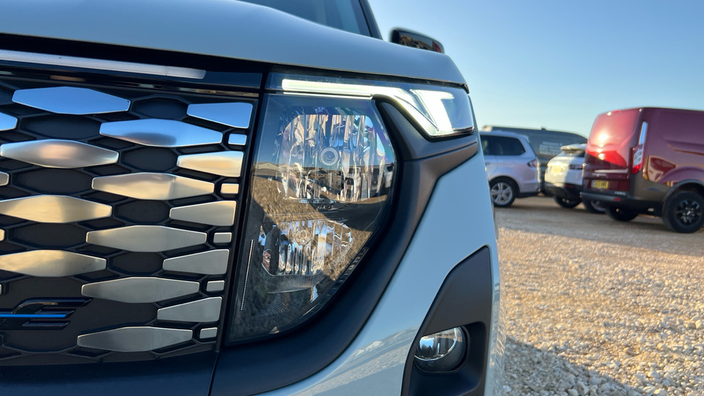 Ford Transit Courier 1.5 Ecoblue Limited Van Silver #15