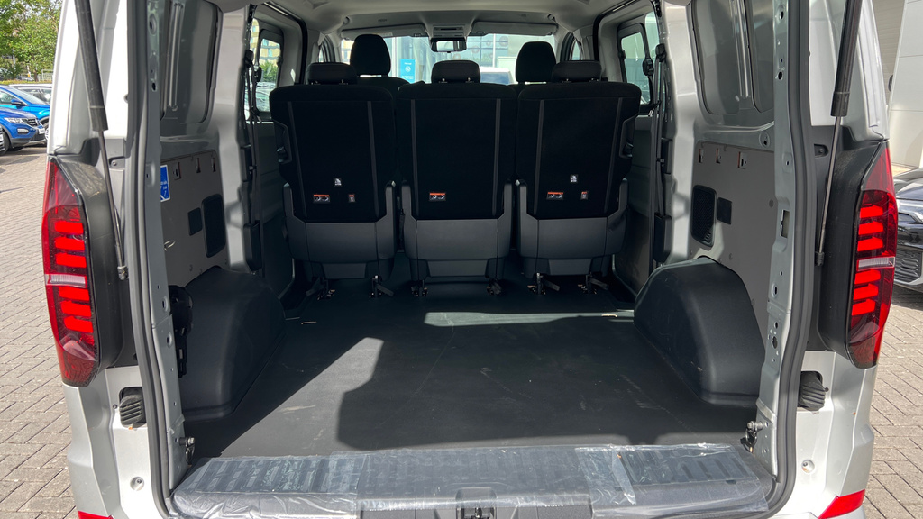 Volkswagen Transporter Swb 150Ps Blue #10