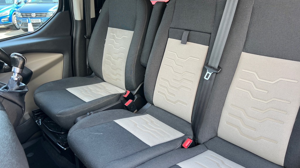 Ford Tourneo Custom Custom 2.0 310 Ecoblue Titanium Minibus Double Cab Grey #19