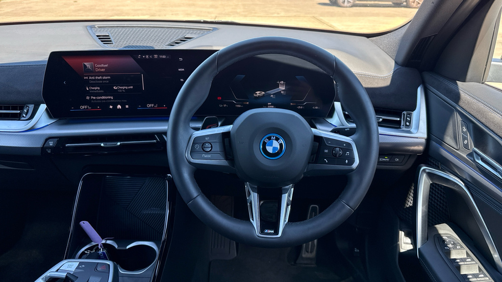 BMW iX2 Ix2 150Kw Edrive20 M Sport 65Kwh White #5