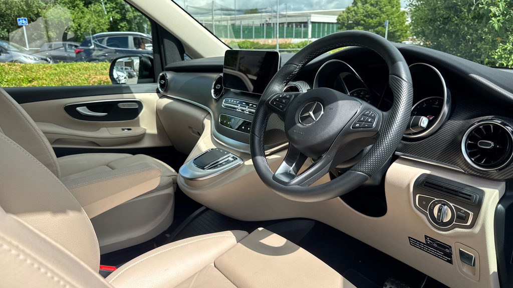 Mercedes-Benz V Class V Class V300 D Marco Polo Premium 9G-tron L Black #3