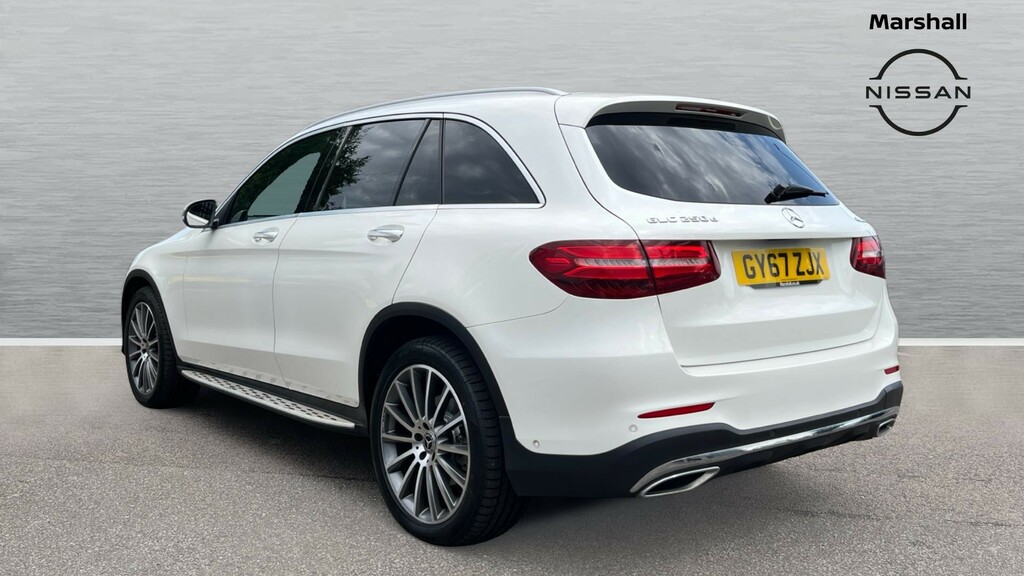 Mercedes-Benz GLC Class Glc 250D 4Matic Amg Line Premium 9G-tronic GY67ZJX White #2